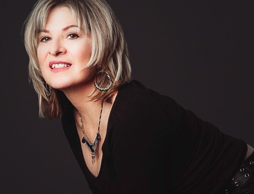 Les Sampou featured performer